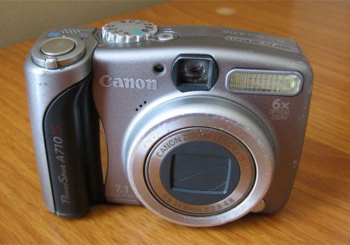 "Canon 710 IS, a basic digital point-and-shoot camera for outdoor photography